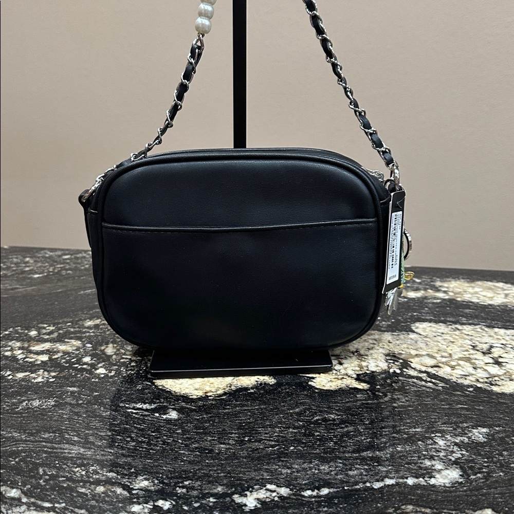 Badgley Mischka Diamond Quilted Camera Bag - Picture 5 of 8